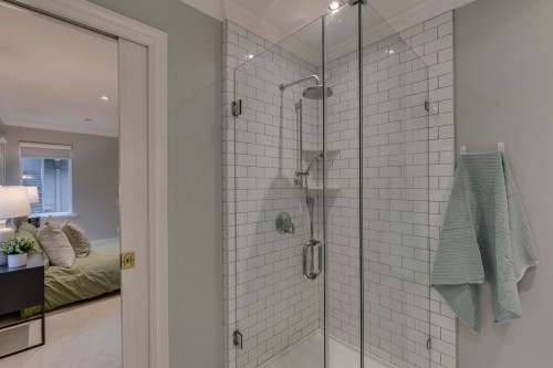 4560 7Th Avenue W, Vancouver, BC 