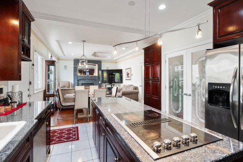 339 63Rd Avenue E, Vancouver, BC 