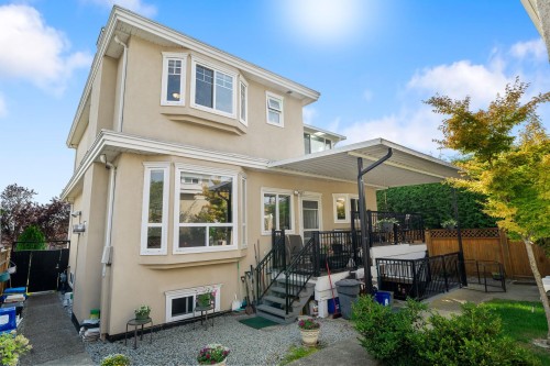 339 63Rd Avenue E, Vancouver, BC 