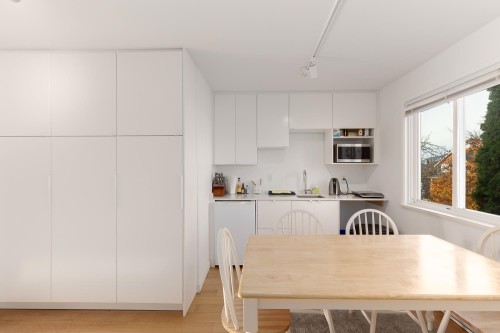 1636 Frances Street, Vancouver, BC 