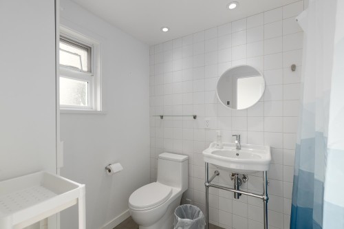 1636 Frances Street, Vancouver, BC 