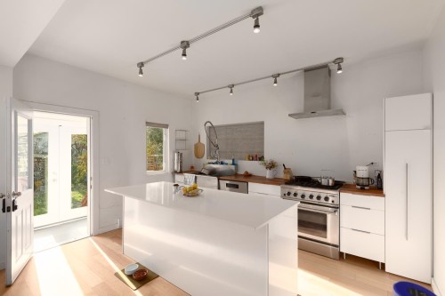 1636 Frances Street, Vancouver, BC 