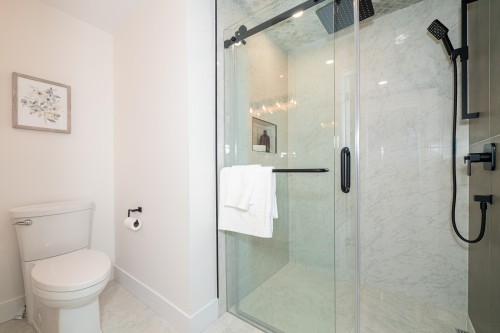 1924 William Street, Vancouver, BC 