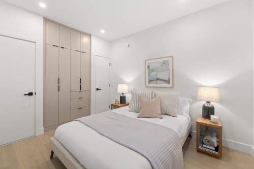 2432 49Th Avenue W, Vancouver, BC 