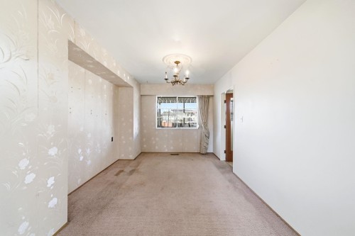 4561 Manor Street, Vancouver, BC 