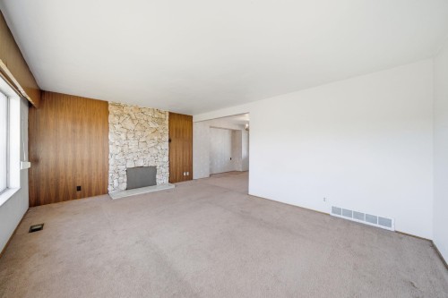 4561 Manor Street, Vancouver, BC 