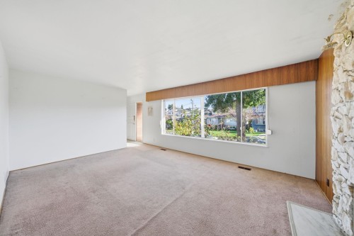 4561 Manor Street, Vancouver, BC 