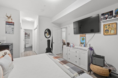 306-22577 Royal Crescent, Maple Ridge, BC 