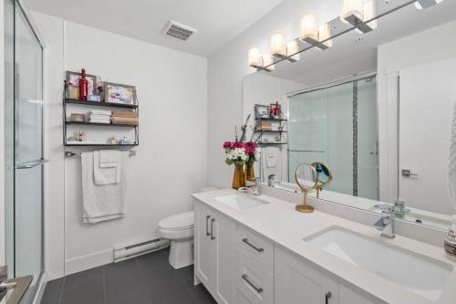 306-22577 Royal Crescent, Maple Ridge, BC 