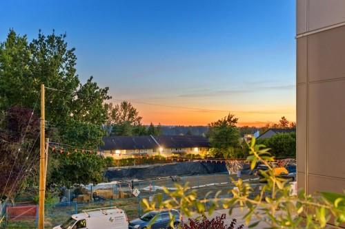 306-22577 Royal Crescent, Maple Ridge, BC 