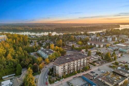 306-22577 Royal Crescent, Maple Ridge, BC 