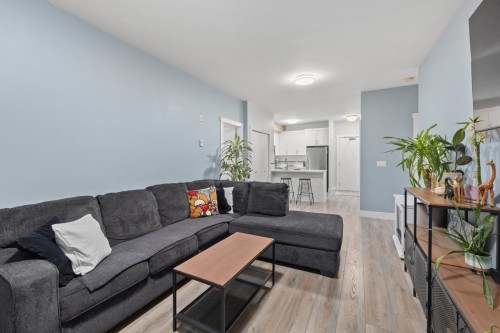 306-22577 Royal Crescent, Maple Ridge, BC 