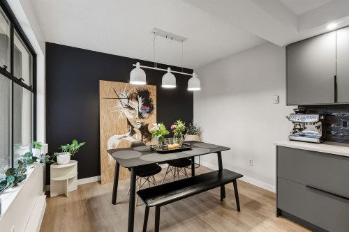 3146 Mountain Highway, North Vancouver, BC 