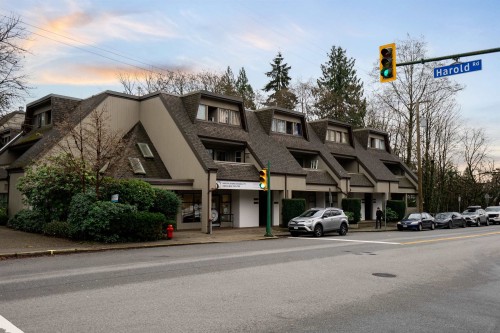 3146 Mountain Highway, North Vancouver, BC 