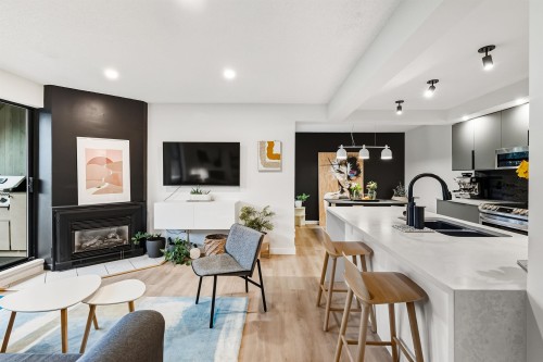 3146 Mountain Highway, North Vancouver, BC 