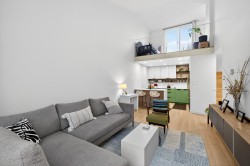 314-1429 4th Avenue E Vancouver, BC V5N 1J6