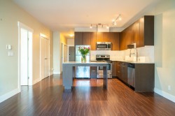 10X-2361 Kelly Avenue  Port Coquitlam, BC V3C 1Y3