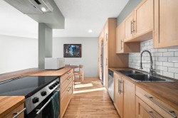 104-1549 Kitchener Street  Vancouver, BC V5L 2V8