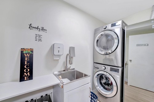 3512 Pearkes Place, Port Coquitlam, BC 