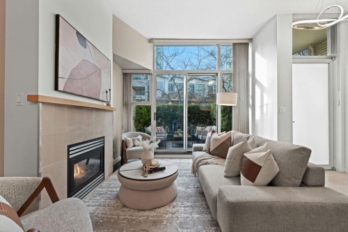 123 Aquarius Mews, Vancouver, BC 