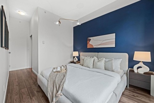 123 Aquarius Mews, Vancouver, BC 