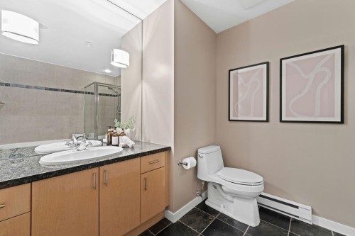 123 Aquarius Mews, Vancouver, BC 