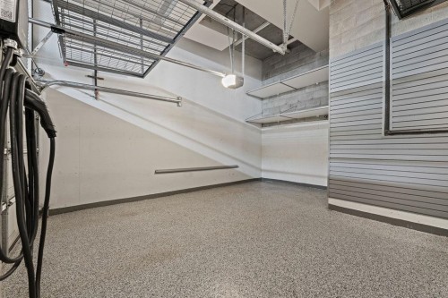 123 Aquarius Mews, Vancouver, BC 