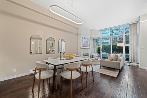 123 Aquarius Mews, Vancouver, BC 