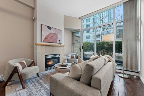 123 Aquarius Mews, Vancouver, BC 