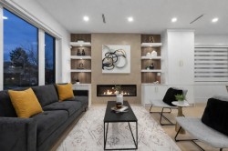 2-7361 Fraser Street  Vancouver, BC V5X 3W1