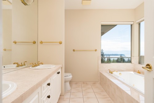 3112 Deer Ridge Drive, West Vancouver, BC 
