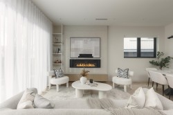 1-58 40th Avenue E Vancouver, BC V5W 1L4