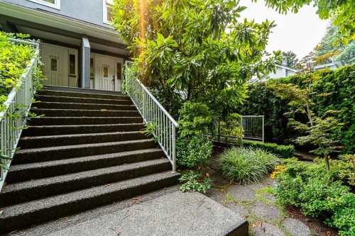 1796 14Th Avenue W, Vancouver, BC 