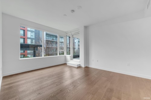 612-8160 Mcmyn Way, Richmond, BC 