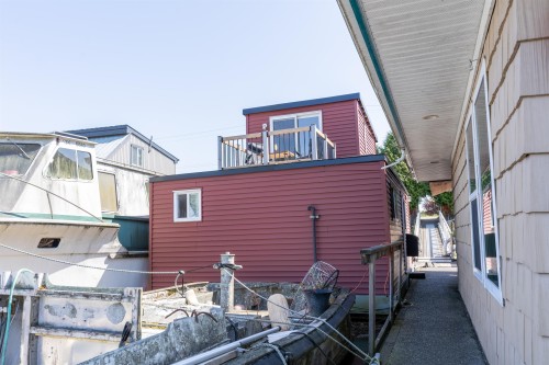 2-4485 River Road W, Delta, BC 