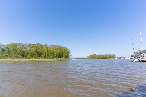 2-4485 River Road W, Delta, BC 