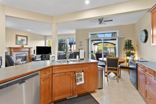 A-2484 Nile Gate, Port Coquitlam, BC 