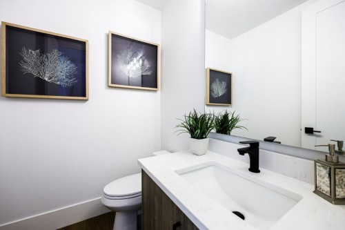 1028 Calverhall Street, North Vancouver, BC 