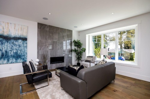 1028 Calverhall Street, North Vancouver, BC 