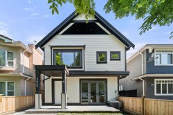 1-3425 Archimedes Street  Vancouver, BC V5R 4W4