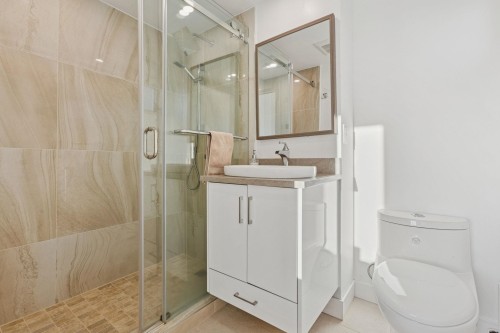 637 Alpine Court, North Vancouver, BC 