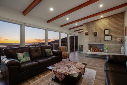 637 Alpine Court, North Vancouver, BC 