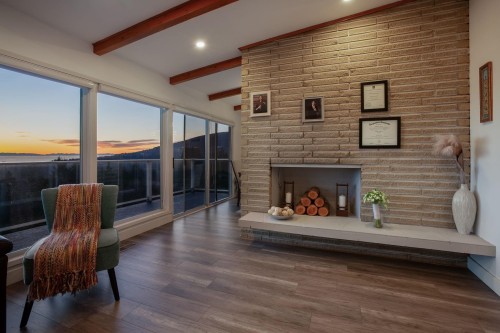 637 Alpine Court, North Vancouver, BC 