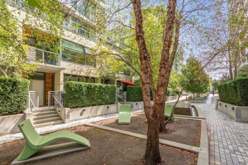 221-159 2Nd Avenue W, Vancouver, BC 