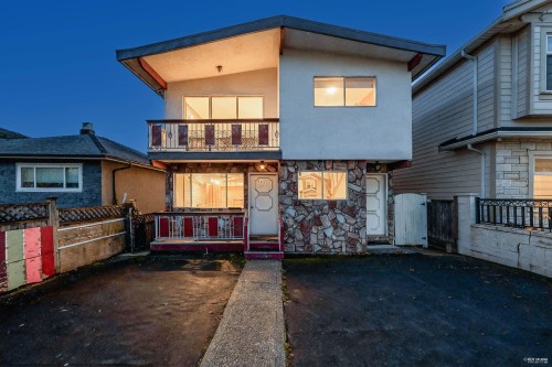 7511 Main Street, Vancouver, BC 