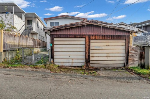 7511 Main Street, Vancouver, BC 