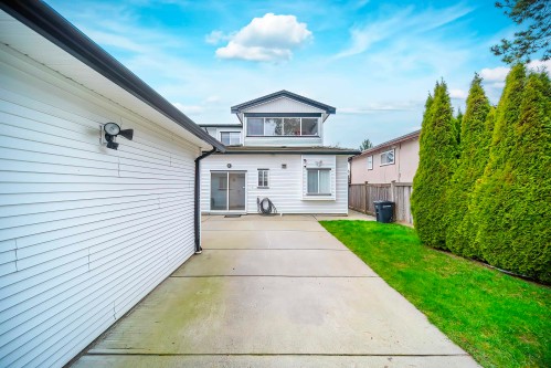 7150 Canada Way, Burnaby, BC 