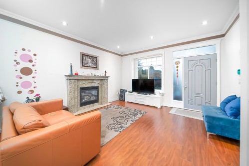 7150 Canada Way, Burnaby, BC 