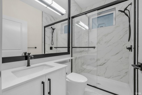 3-3090 Vanness Avenue, Vancouver, BC 