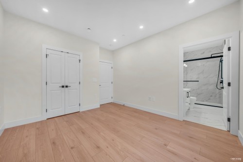 3-3090 Vanness Avenue, Vancouver, BC 